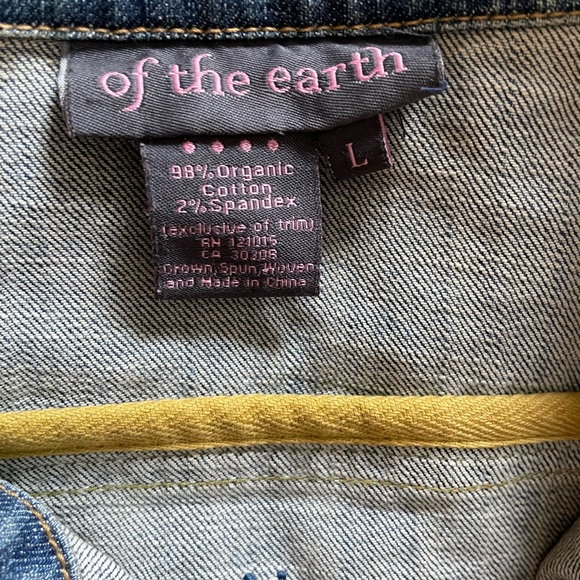 Woman’s 98% organic denim jacket with embroidered design on back, size L - Picture 5 of 9